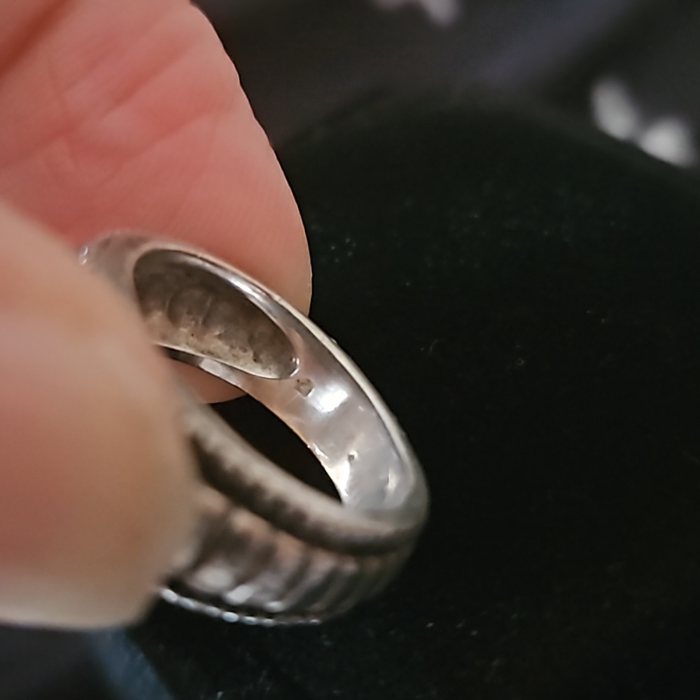 Rare 70s Sterling handmade Hallmarked Vtg Scalloped Dome Band Ring Size 7 - Picture 14 of 15